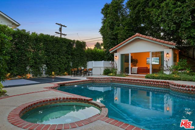 4363 Irvine Avenue, Studio City, CA 91604