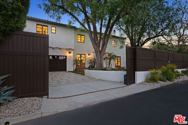 4363 Irvine Avenue, Studio City, CA 91604
