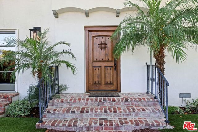 4363 Irvine Avenue, Studio City, CA 91604
