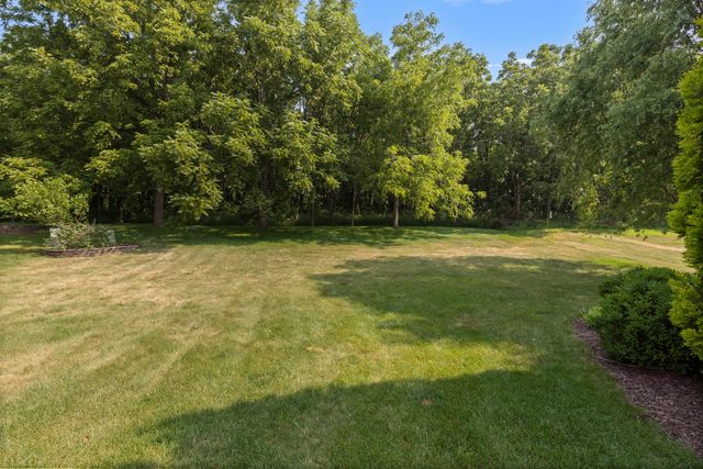 706 W Hampton Avenue, Loves Park, IL 61111