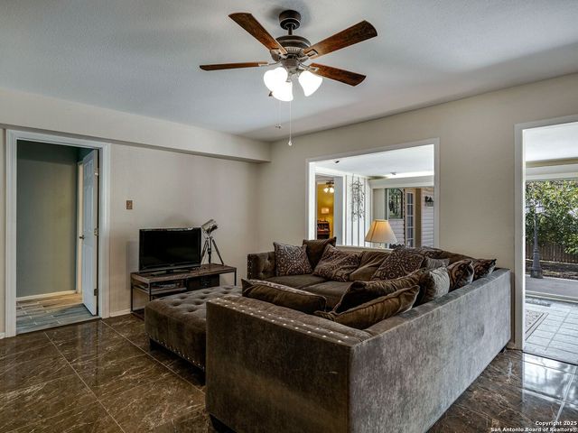 602 Patricia Dr, San Antonio, TX 78216