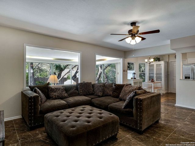 602 Patricia Dr, San Antonio, TX 78216