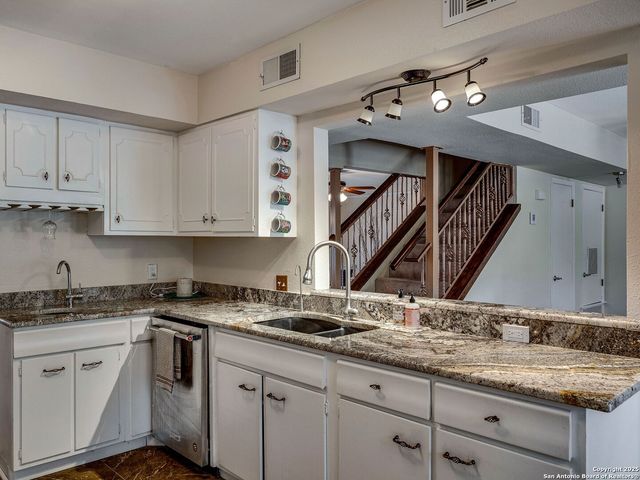 602 Patricia Dr, San Antonio, TX 78216