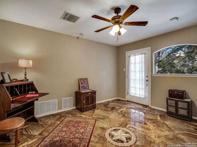 602 Patricia Dr, San Antonio, TX 78216