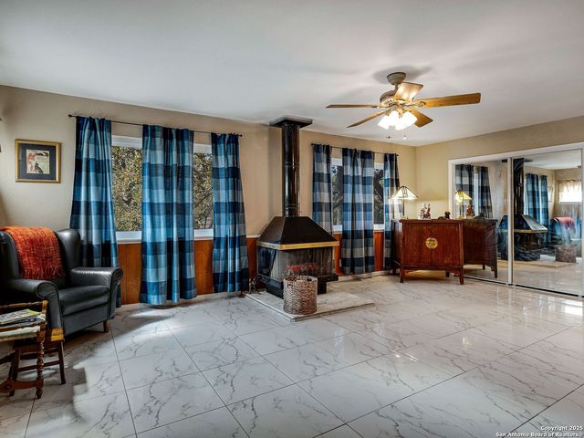 602 Patricia Dr, San Antonio, TX 78216