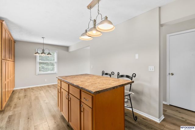 9340 Pratt Circle, Omaha, NE 68134
