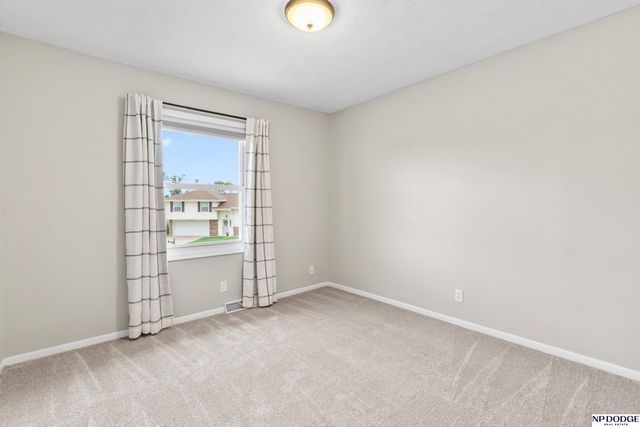 9340 Pratt Circle, Omaha, NE 68134