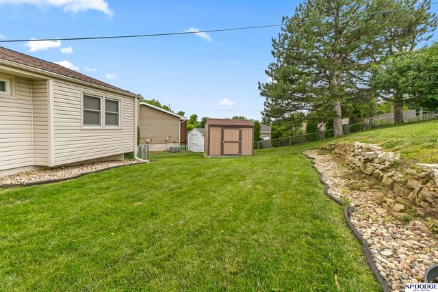 9340 Pratt Circle, Omaha, NE 68134