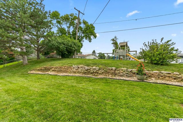 9340 Pratt Circle, Omaha, NE 68134