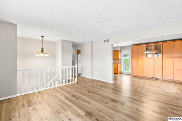 9340 Pratt Circle, Omaha, NE 68134