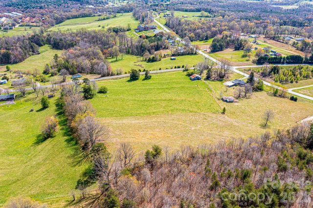 3554 Us Hwy 64 90 Highway W, Taylorsville, NC 28681