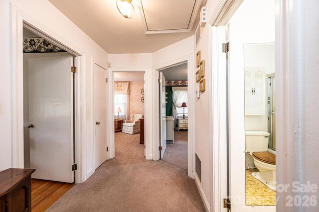 3554 Us Hwy 64 90 Highway W, Taylorsville, NC 28681