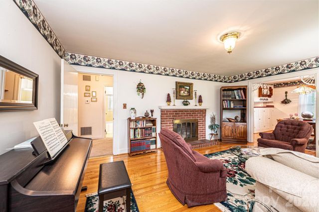 3554 Us Hwy 64 90 Highway W, Taylorsville, NC 28681