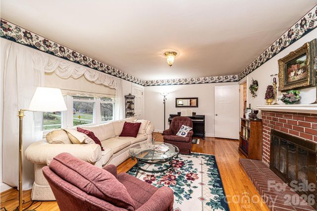 3554 Us Hwy 64 90 Highway W, Taylorsville, NC 28681