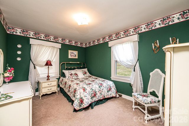 3554 Us Hwy 64 90 Highway W, Taylorsville, NC 28681