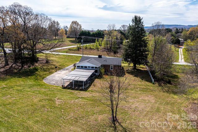 3554 Us Hwy 64 90 Highway W, Taylorsville, NC 28681