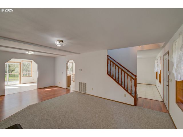 34009 TERRITORY Rd, Oysterville, WA 98641