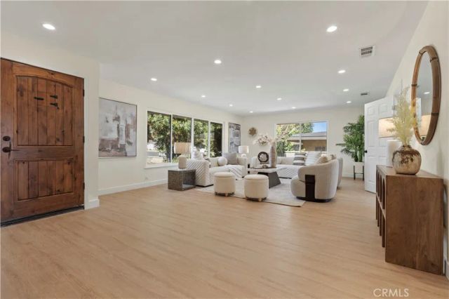645 Lancer Ln, Corona, CA 92879