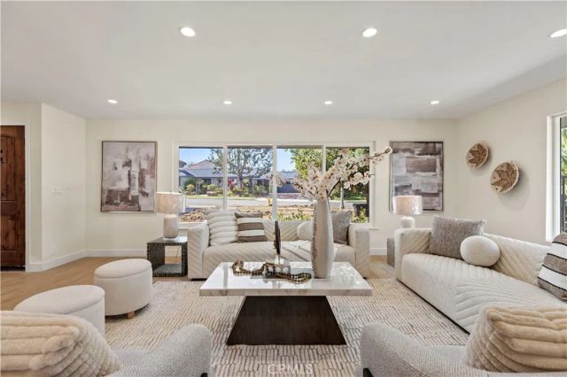 645 Lancer Ln, Corona, CA 92879