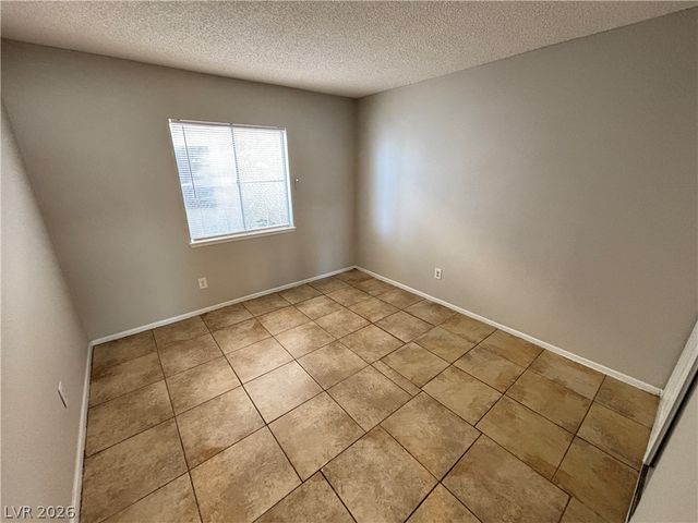 3431 East Cheyenne Avenue A, North Las Vegas, NV 89030