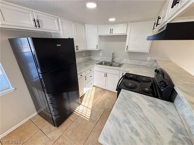 3431 East Cheyenne Avenue A, North Las Vegas, NV 89030