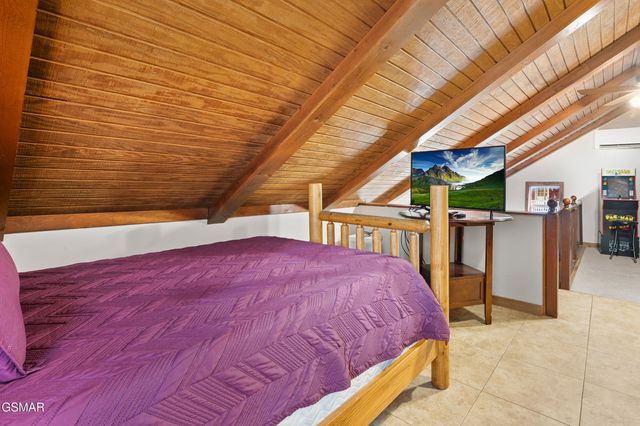4346 Grindstone Ridge Road, Pigeon Forge, TN 37863