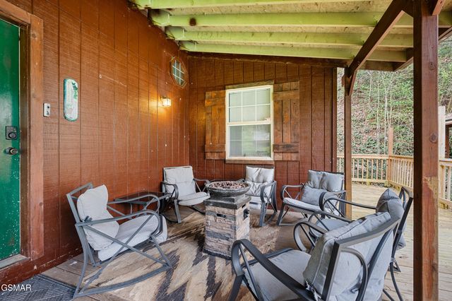 4346 Grindstone Ridge Road, Pigeon Forge, TN 37863