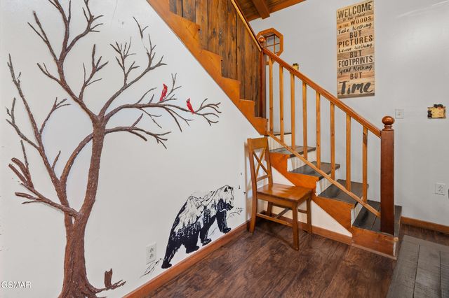 4346 Grindstone Ridge Road, Pigeon Forge, TN 37863