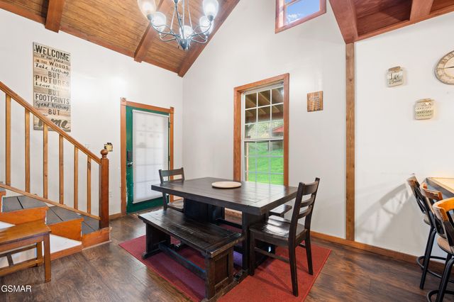 4346 Grindstone Ridge Road, Pigeon Forge, TN 37863