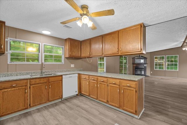 594 Liberty Drive, Dalton, GA 30721