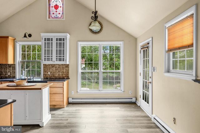 57 S TERRACE AVE, Maple Shade, NJ 08052