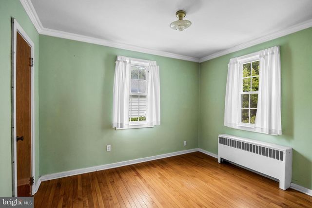 57 S TERRACE AVE, Maple Shade, NJ 08052