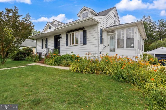 57 S TERRACE AVE, Maple Shade, NJ 08052
