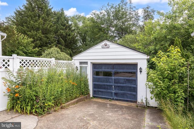 57 S TERRACE AVE, Maple Shade, NJ 08052
