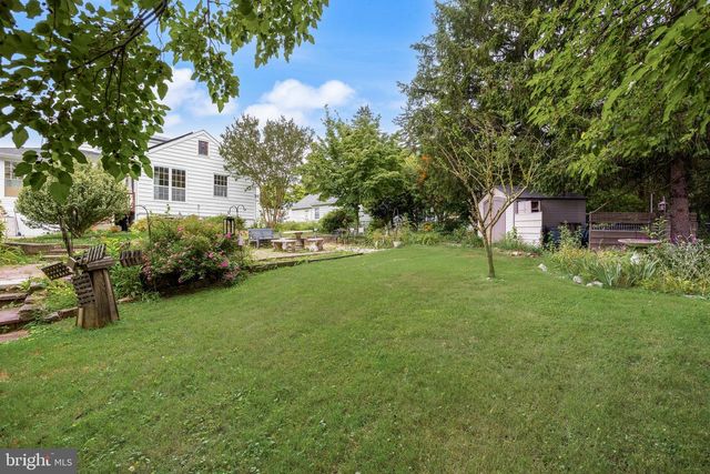 57 S TERRACE AVE, Maple Shade, NJ 08052