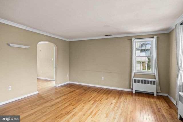 57 S TERRACE AVE, Maple Shade, NJ 08052