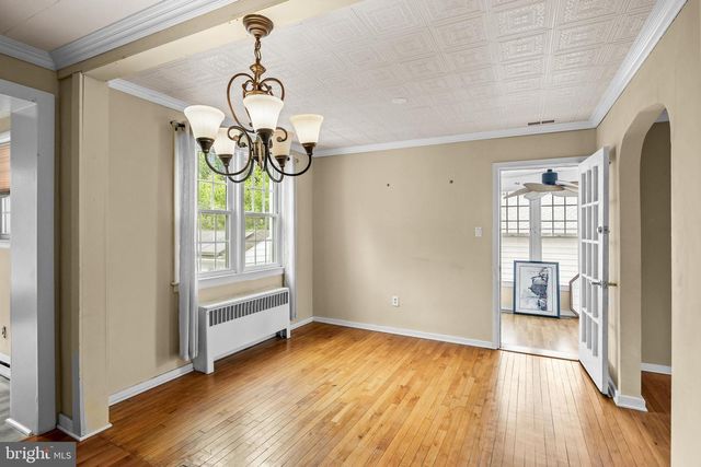 57 S TERRACE AVE, Maple Shade, NJ 08052