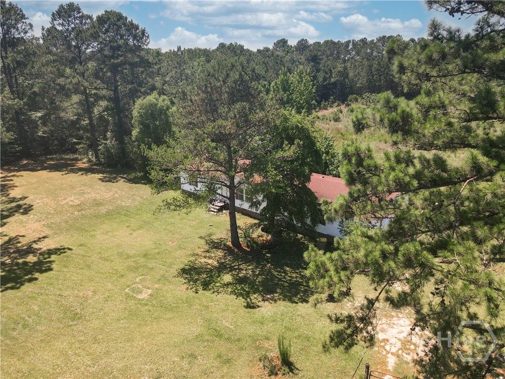 Image 13 of property listing at 260 Moore Road, Guyton, GA 31312