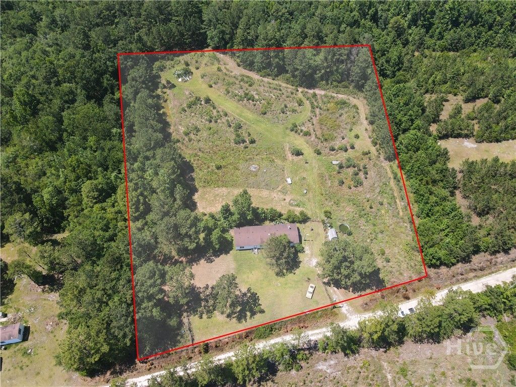 Image 4 of property listing at 260 Moore Road, Guyton, GA 31312