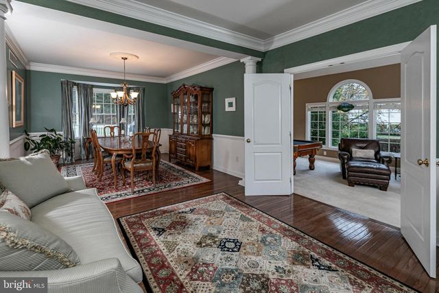 10 CAROLINE DR, Princeton, NJ 08540