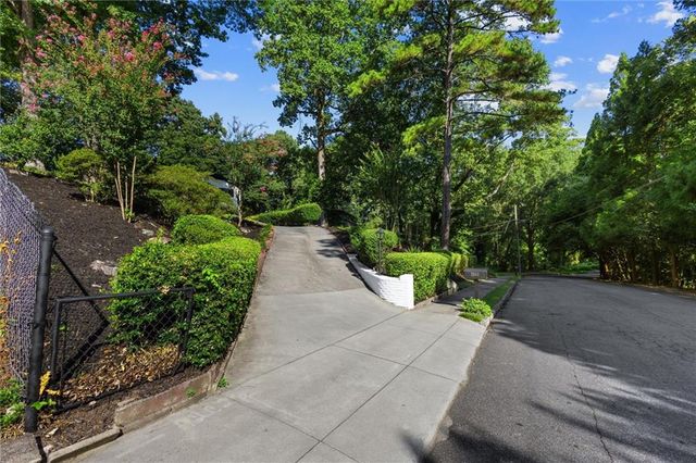 2546 Skyland Trail NE, Atlanta, GA 30319