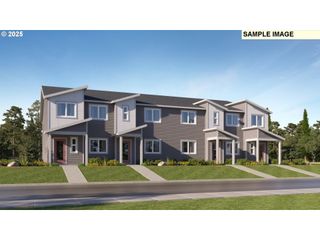 2444 Sawtelle Dr, Woodburn, OR 97071