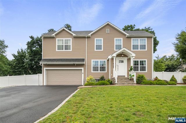 322 E Midland Avenue, Paramus, NJ 07652