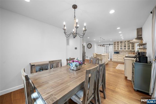 322 E Midland Avenue, Paramus, NJ 07652