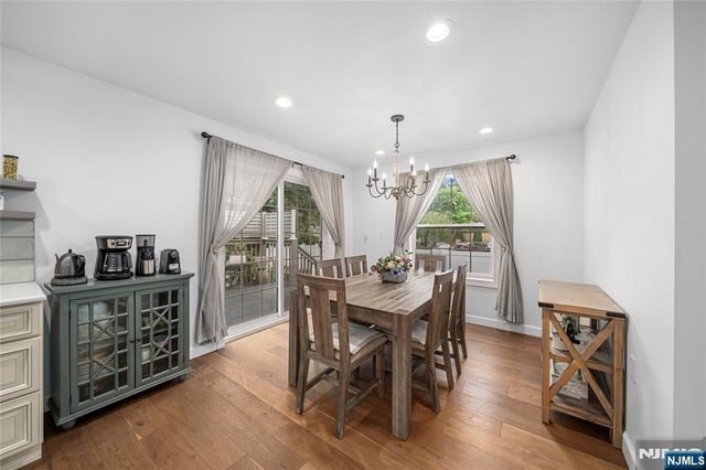 322 E Midland Avenue, Paramus, NJ 07652