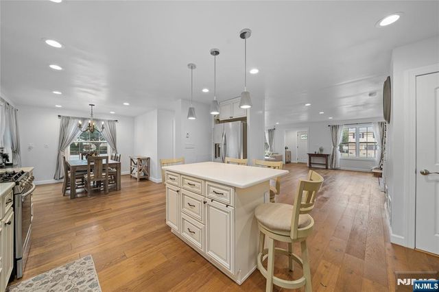 322 E Midland Avenue, Paramus, NJ 07652