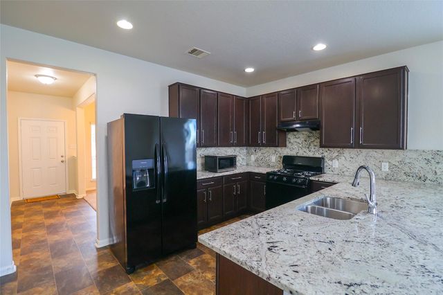 10638 Dawn Pine Forest Trail, Tomball, TX 77375