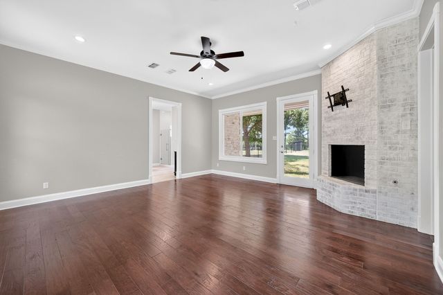 1201 Robbins Road, Athens, TX 75751