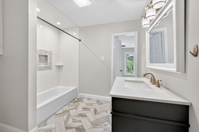 1201 Robbins Road, Athens, TX 75751