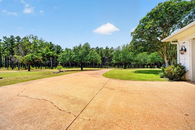 1201 Robbins Road, Athens, TX 75751